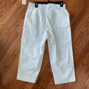 White Capri pant new with tags
